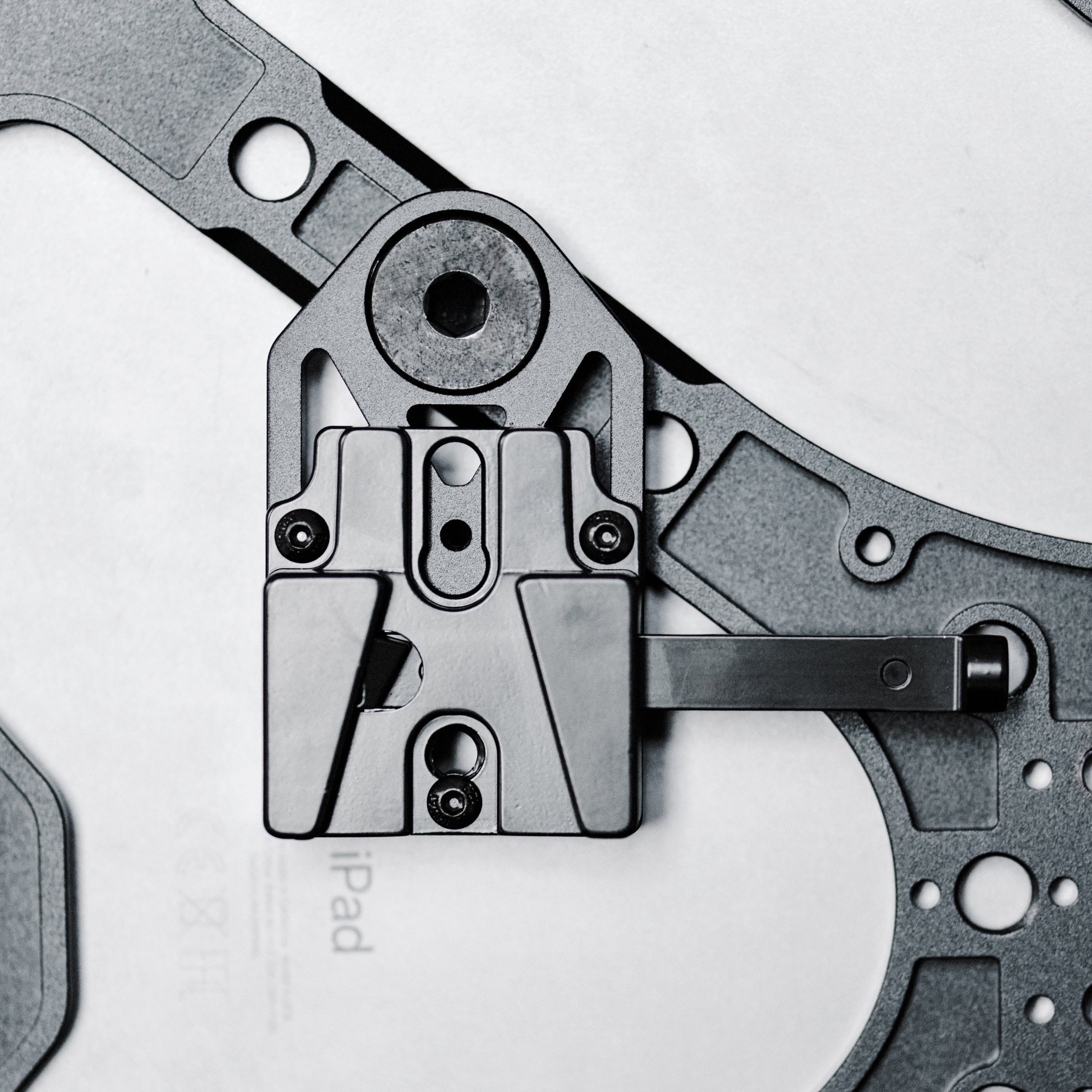 V Lock Universal Mount