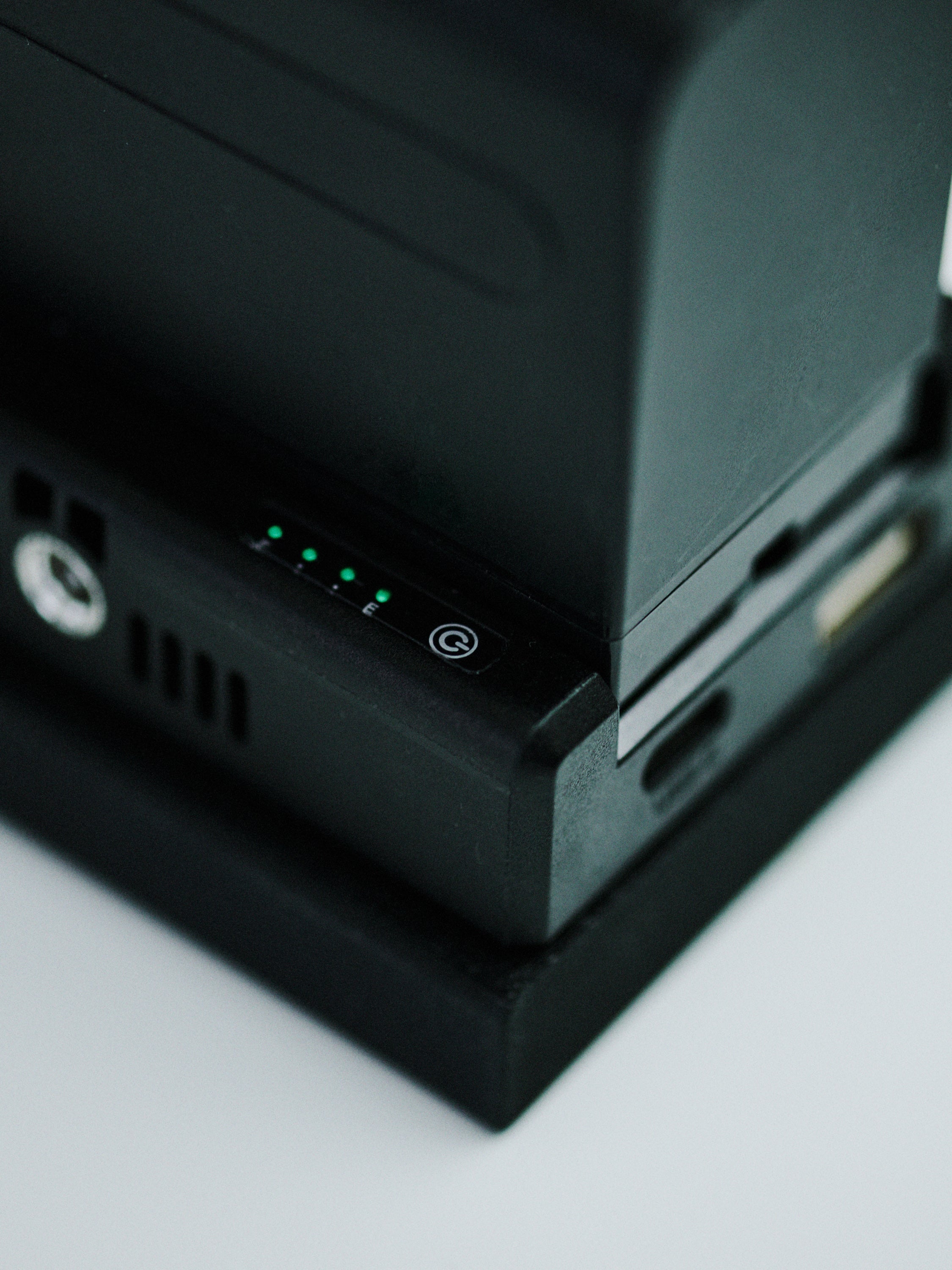 NP-F Power Adapter Plate