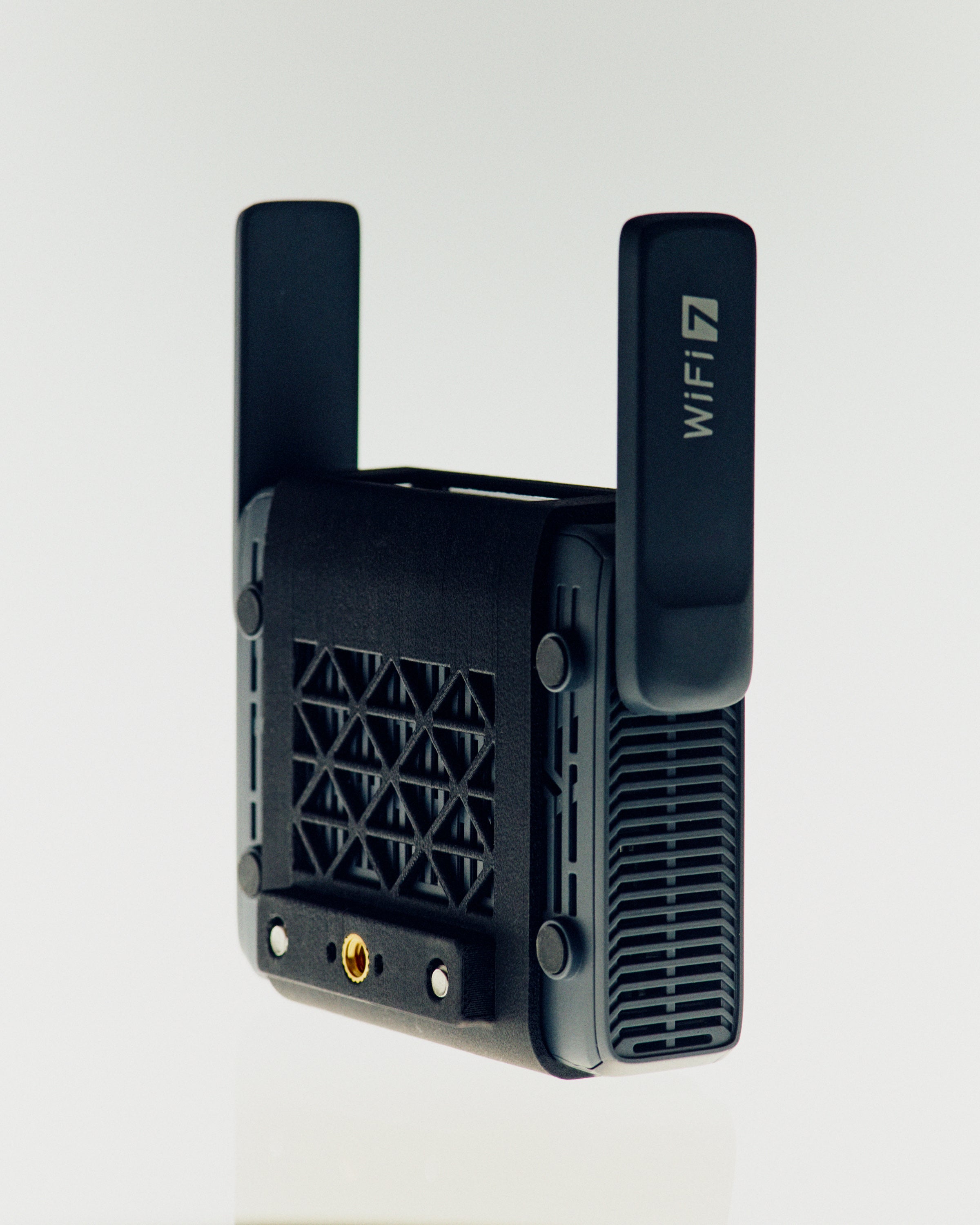 AetherMount - GL.iNet Slate7 (GL-BE3600)