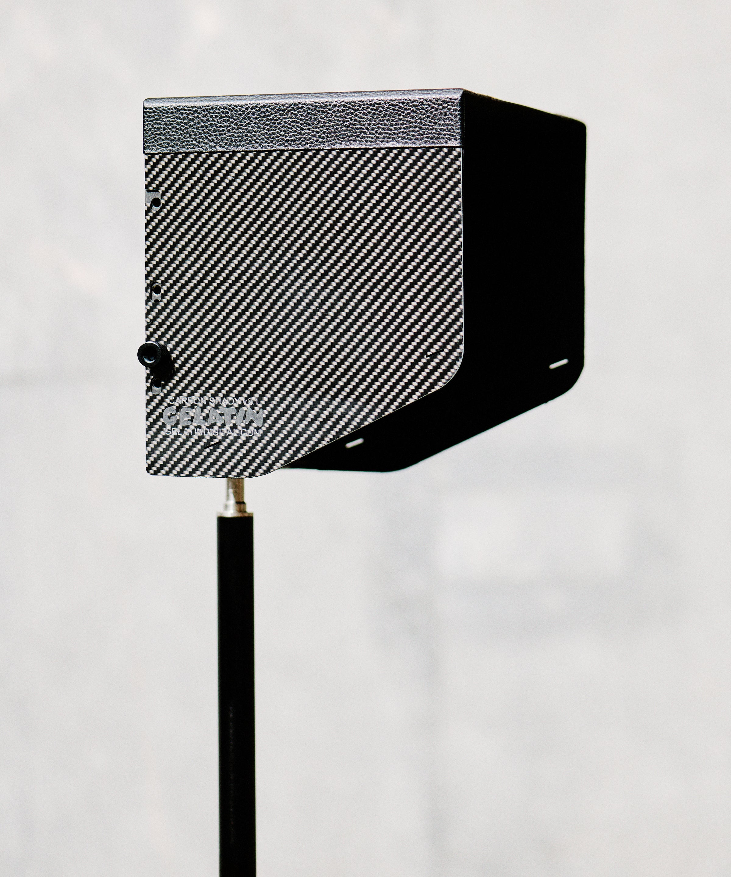 250912_Carbon_Shade_Accsoon_017_4x5_587009a2-5aed-4e4b-b7f1-96022f6a3a8c.jpg