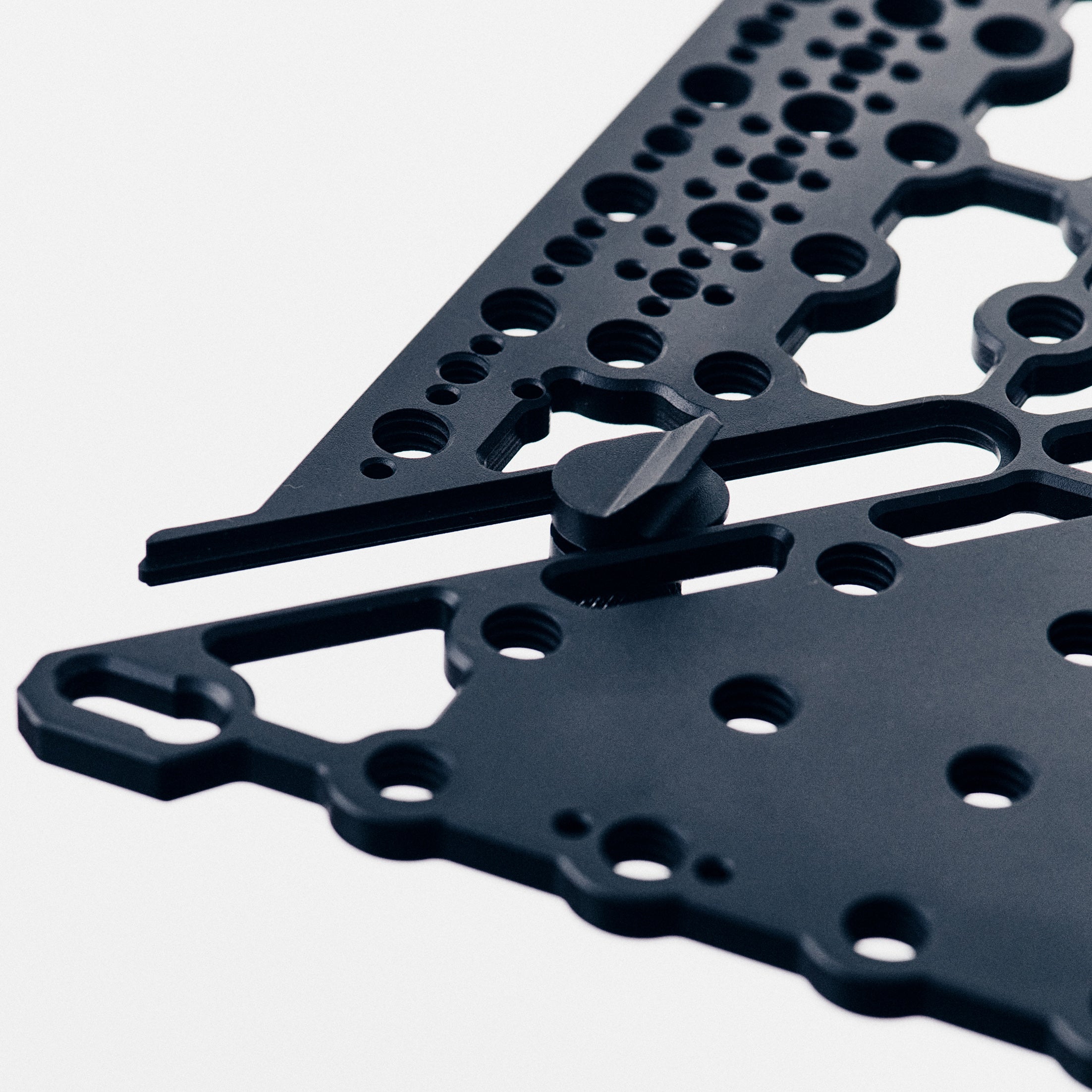UNIA —  Invisible Rail Clamps for LAMINA ONE (pre-order)