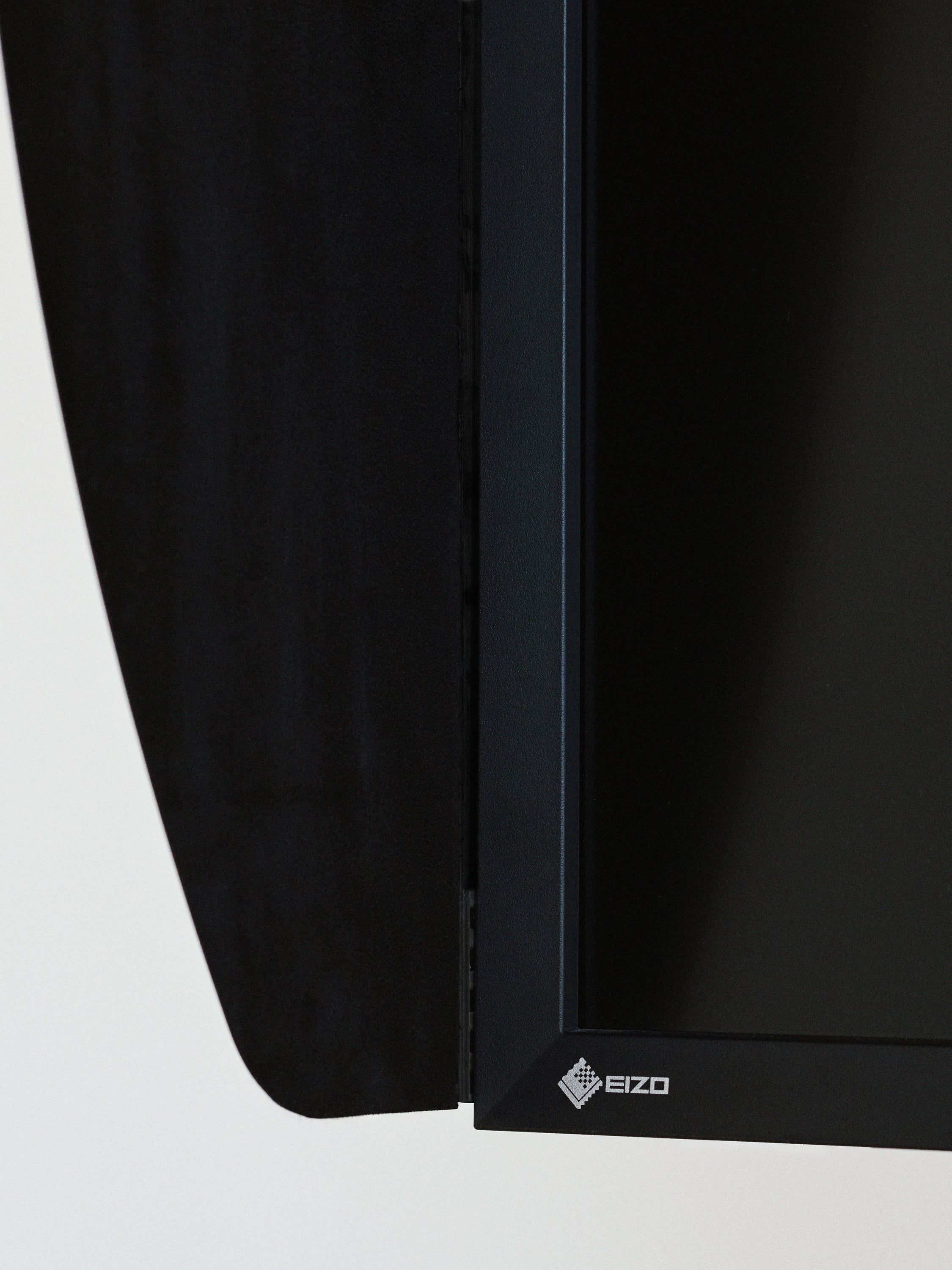 Eizo CG2700 with custom carbon fibre sun shade hood