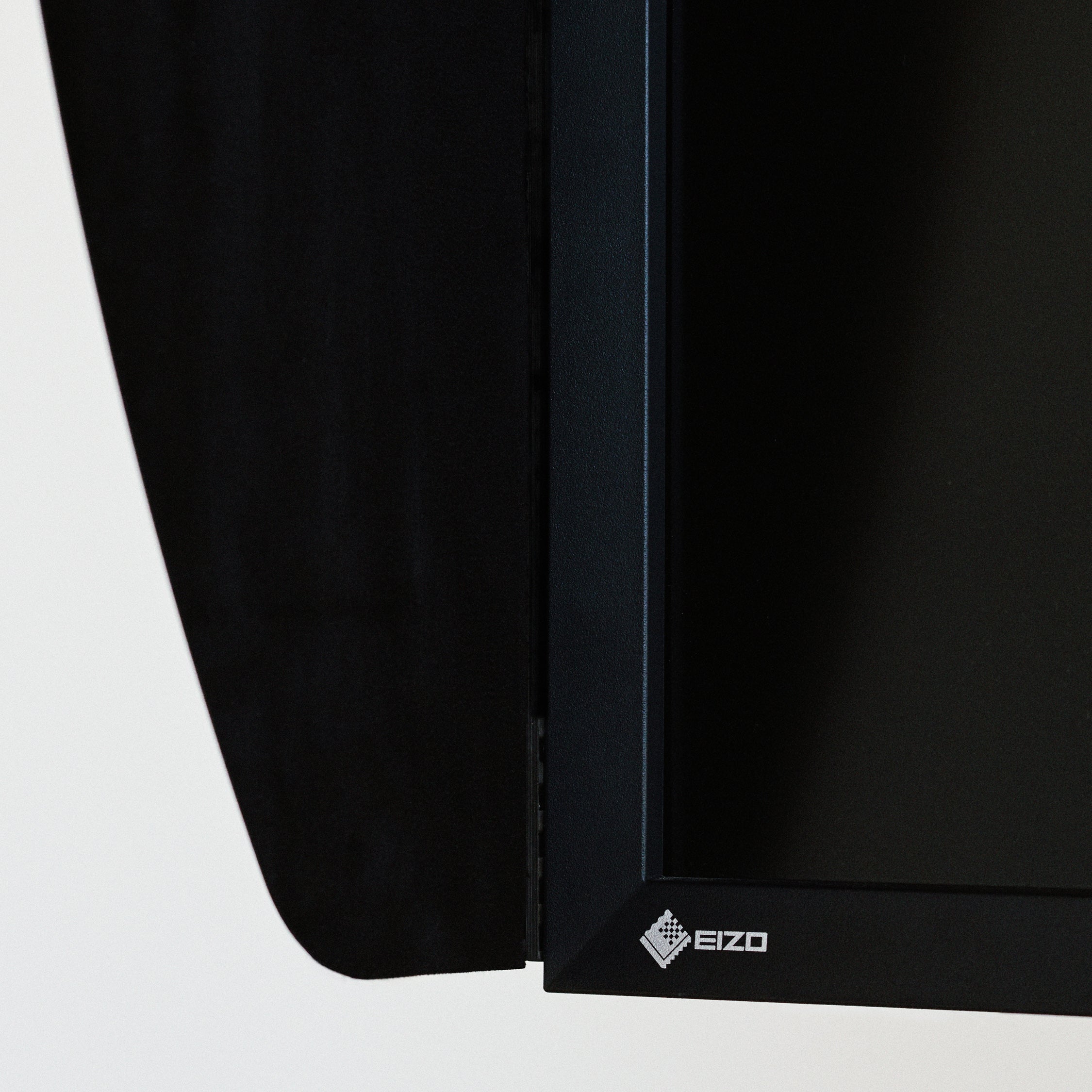 Carbon Shade for EIZO